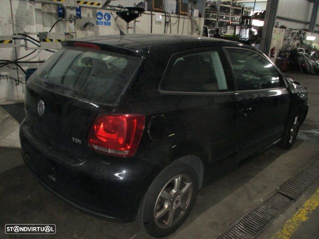 Carro MOT: CAYB CXVEL: MLM VW POLO 2011 1.6 TDI 90CV 3P PRETO DIESEL - 1