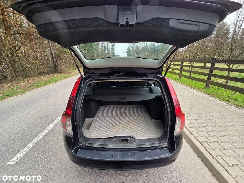Volvo V50 2.0D Sport - 24