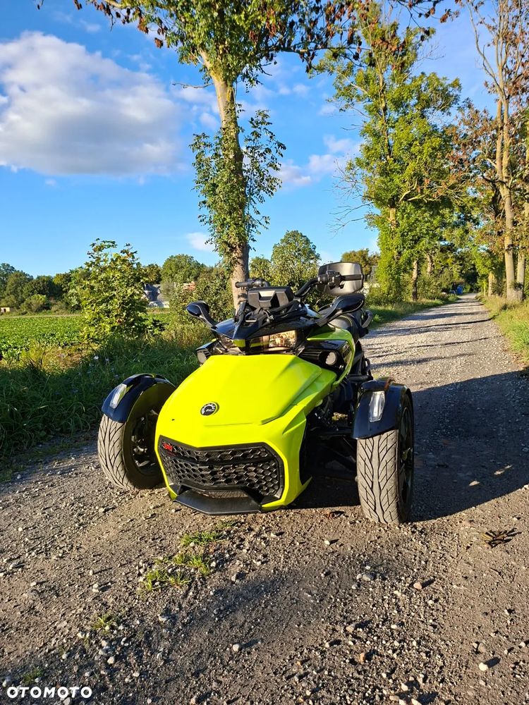 Can-Am Spyder - 8