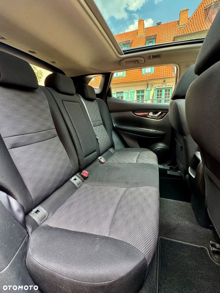 Nissan Qashqai 1.2 DIG-T N-Connecta EU6 - 22