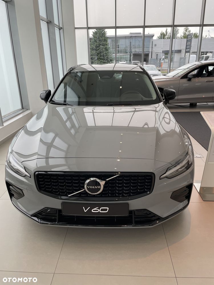 Volvo V60 B4 B Plus Dark - 9