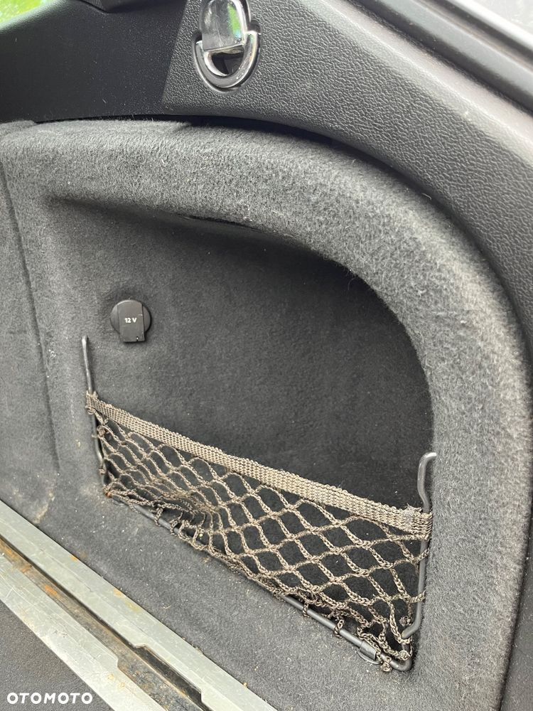 Audi A4 Avant 2.0 TDI Quattro S tronic - 25