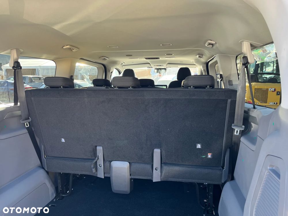 Volkswagen Caravelle 2.0 TDI L2 Life - 11