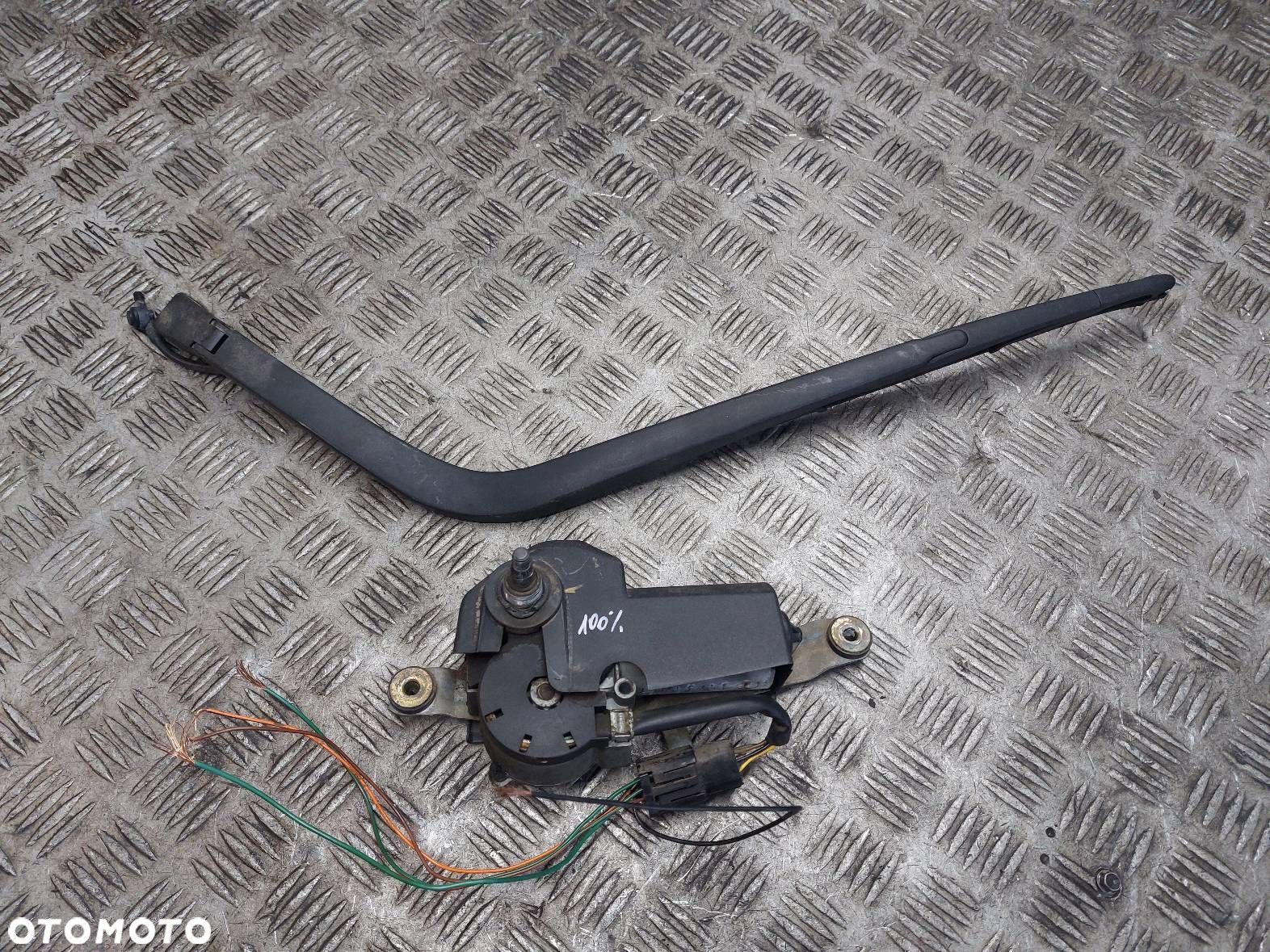 SILNICZEK WYCIERACZKI TYŁ + RAMIĘ LAND ROVER FREELANDER I - 1