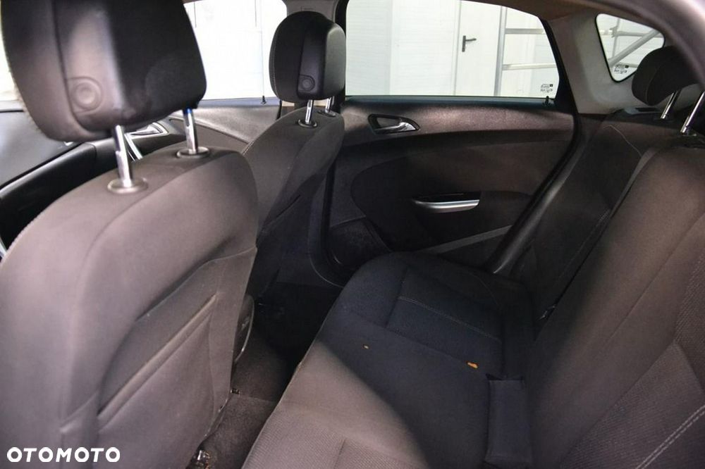 Opel Astra - 12