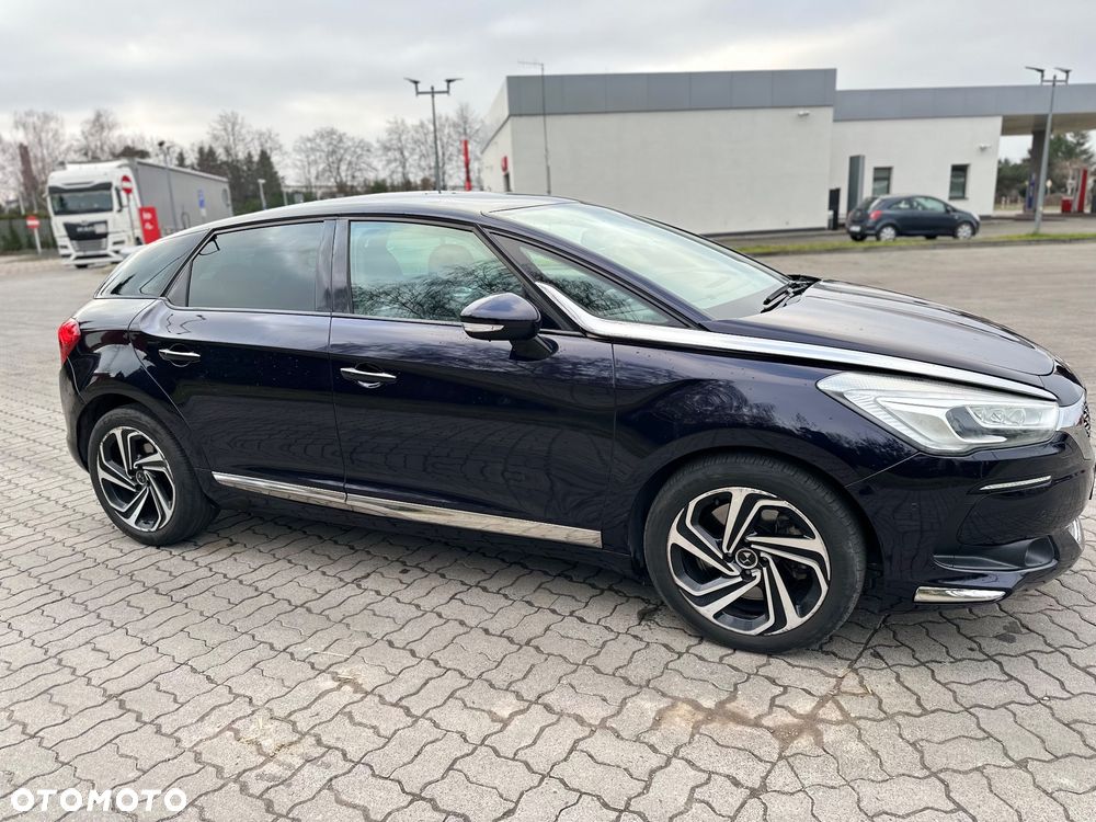 DS Automobiles DS 5 - 7