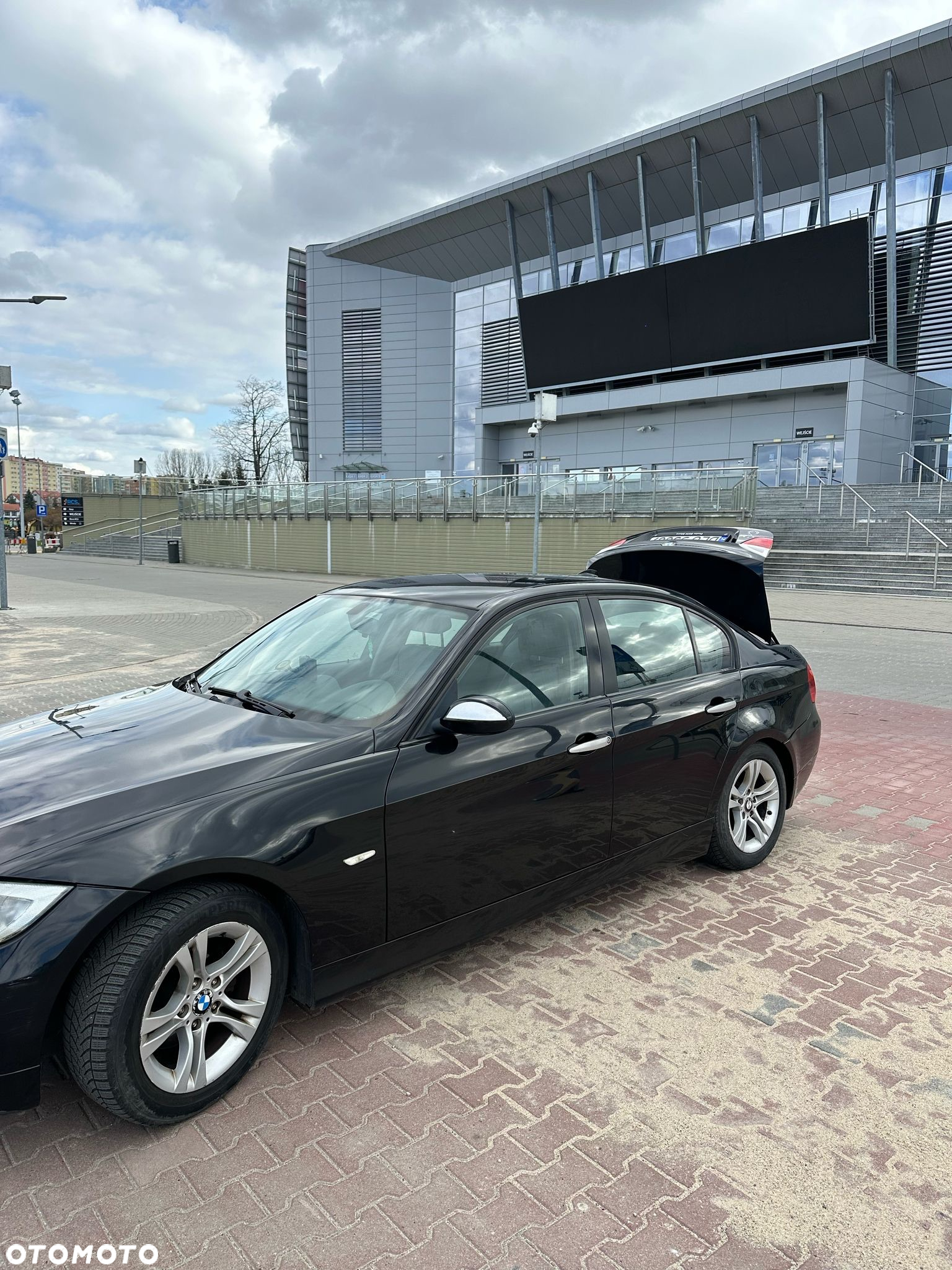BMW Seria 3 318i - 5