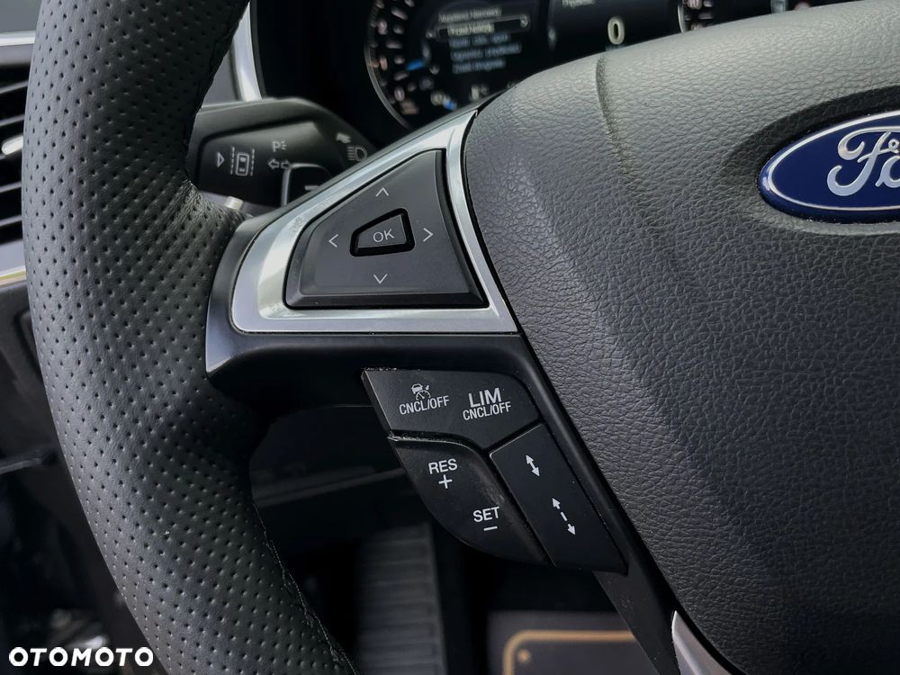 Ford S-Max 2.0 TDCi Titanium PowerShift - 23