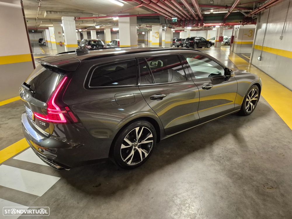 Volvo V60 2.0 D3 R-Design Geartronic - 10