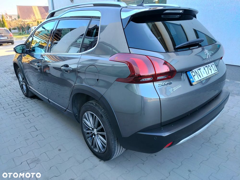 Peugeot 2008 PureTech 110 Stop&Start Allure - 4