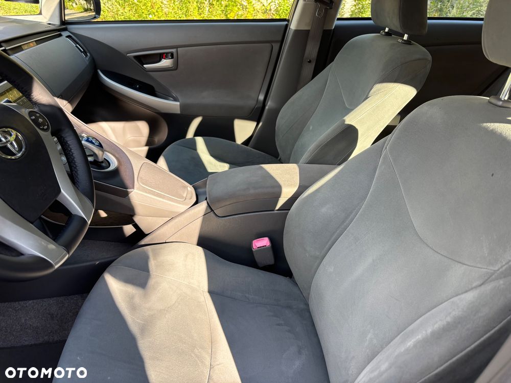 Toyota Prius 1.8 HSD Prestige - 14
