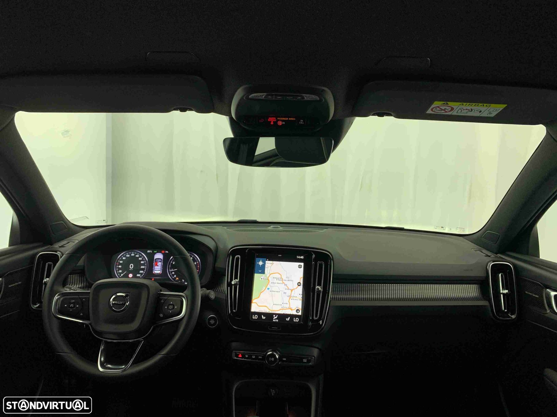 Volvo XC 40 1.5 T2 Plus Dark Auto - 25