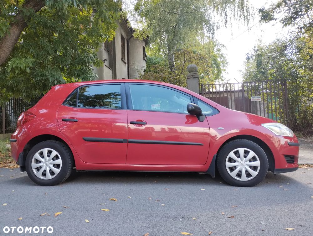 Toyota Auris - 1