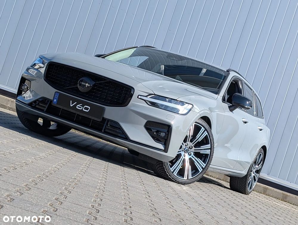 Volvo V60 B4 B DKG Plus Dark - 1