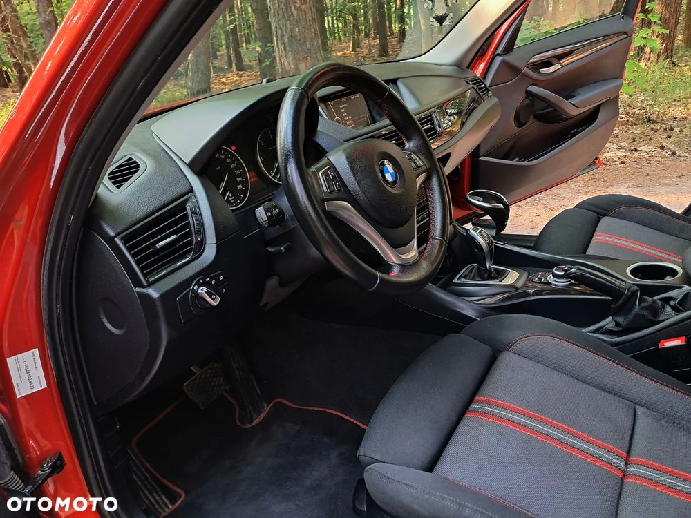BMW X1 xDrive18d Sport Line - 18