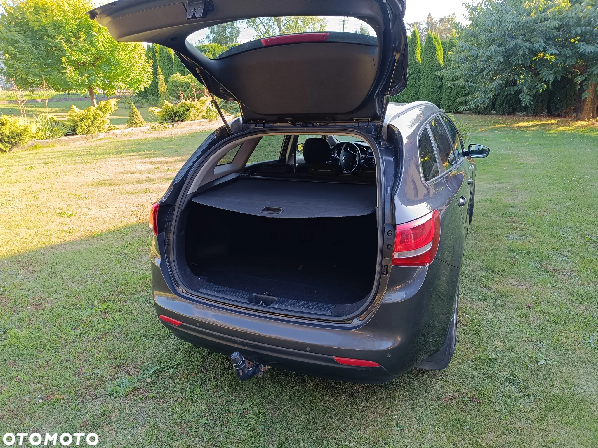 Kia Ceed 1.4 CVVT SW UEFA EURO 2016 - 6