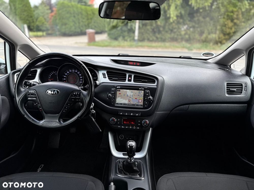 Kia Ceed 1.6 GDI Edition 7 - 27