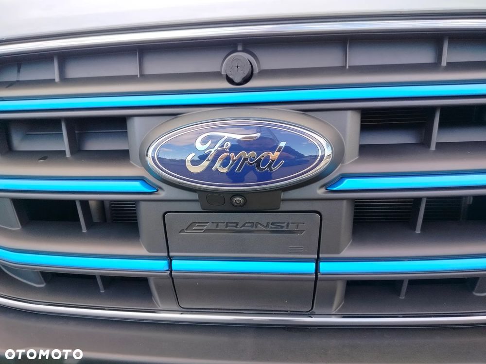 Ford E-TRANSIT - 32