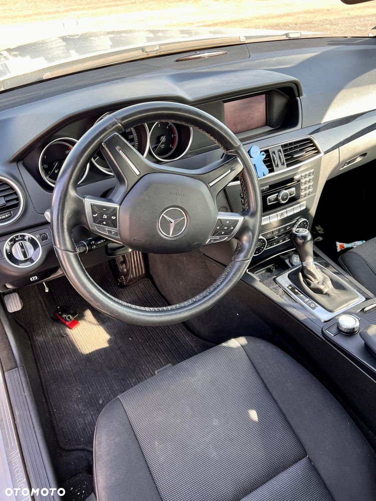 Mercedes-Benz Klasa C 220 CDI BlueEff 4-Matic Avantgarde - 5