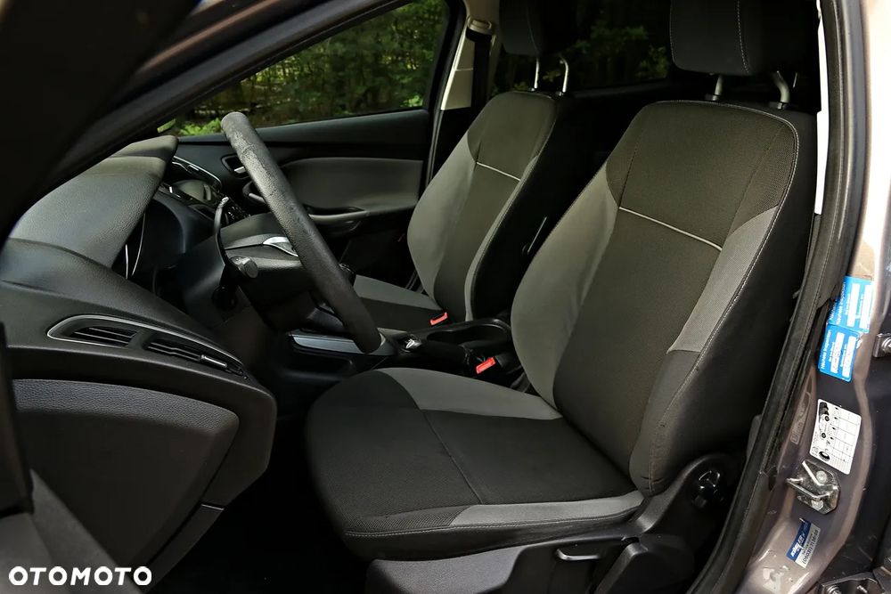 Ford Focus 1.6 TDCi DPF Titanium - 30