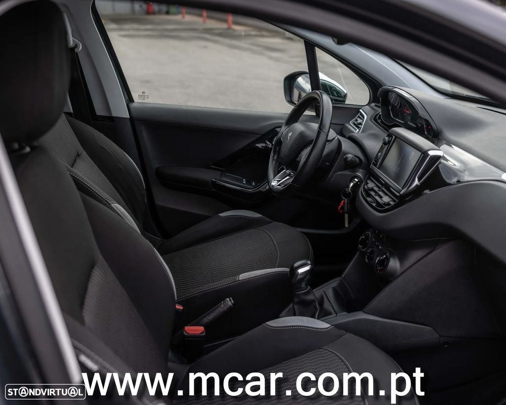 Peugeot 208 1.2 VTi Active - 17