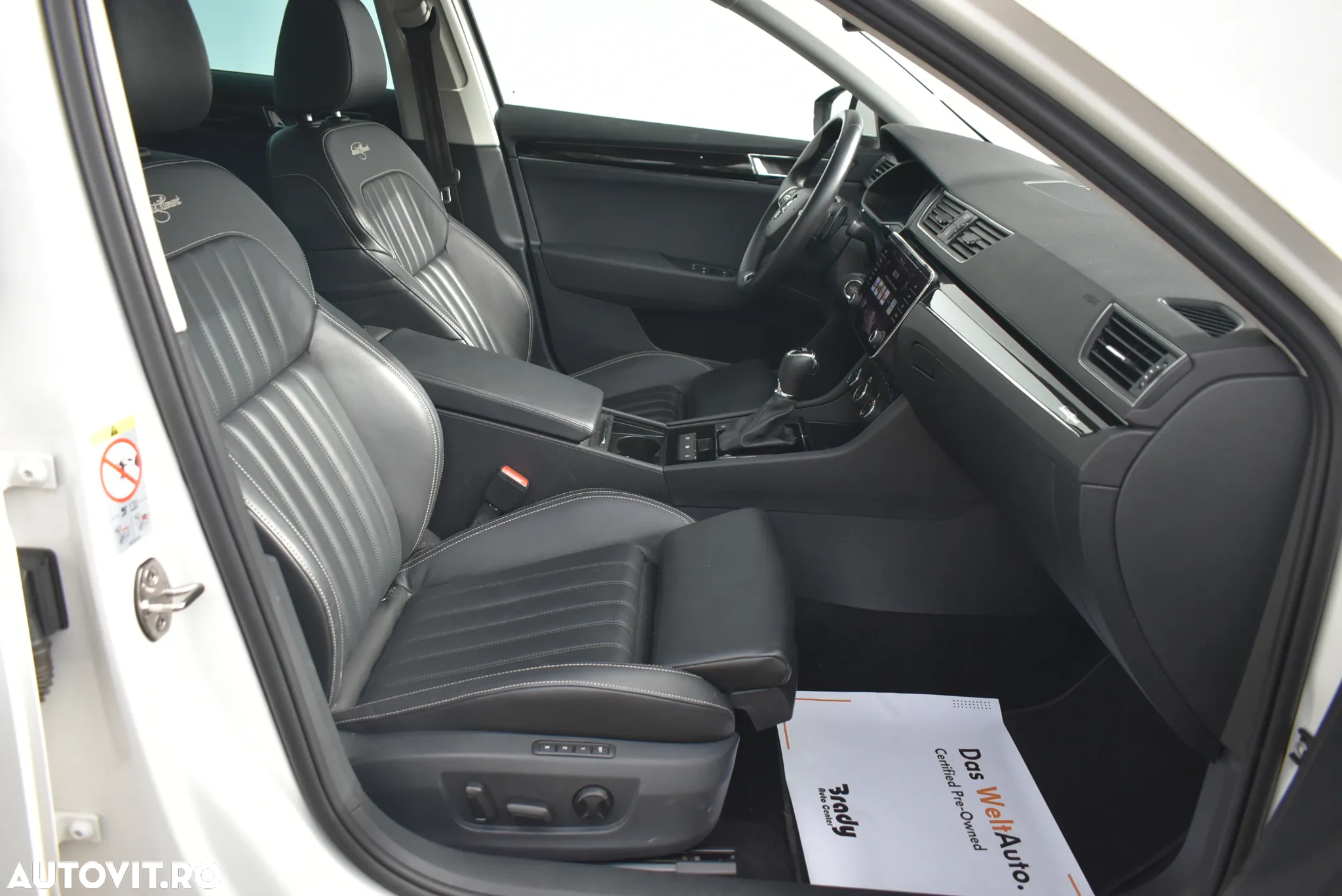 Skoda Superb Combi 1.4 TSI iV DSG L&K - 19