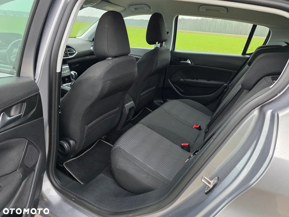 Peugeot 308 1.2 PureTech Access S&S - 15