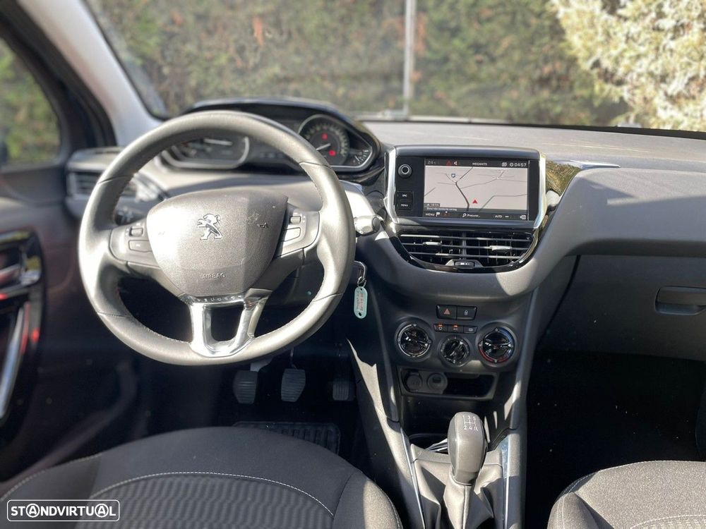 Peugeot 208 1.2 PureTech Active - 6