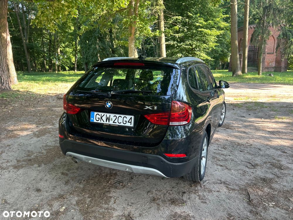 BMW X1 xDrive18d - 12