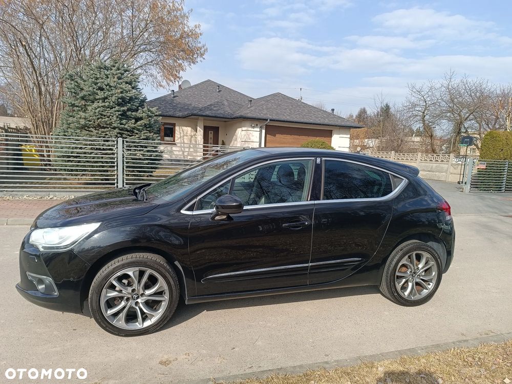 Citroën DS4 HDi 110 SoChic - 11