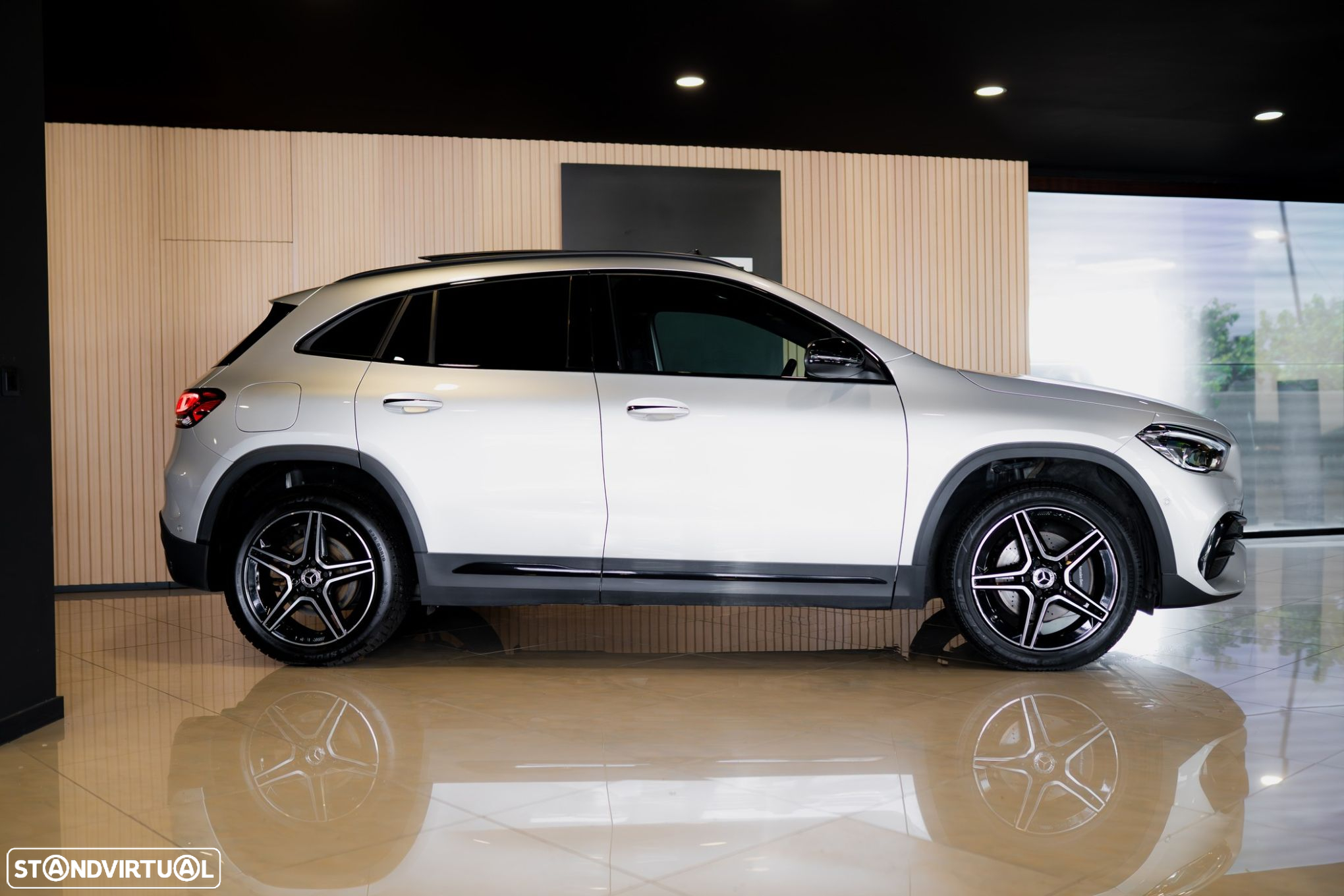 Mercedes-Benz GLA 250 e AMG Line - 5