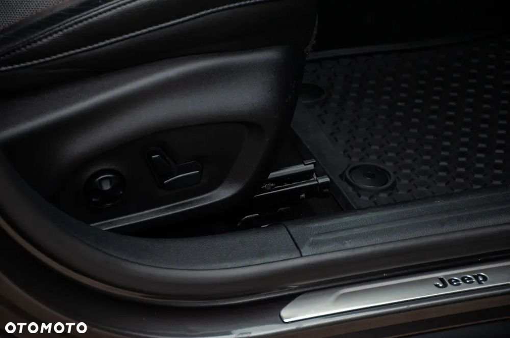 Jeep Compass 1.4 MultiAir Active Drive Automatik Limited - 40