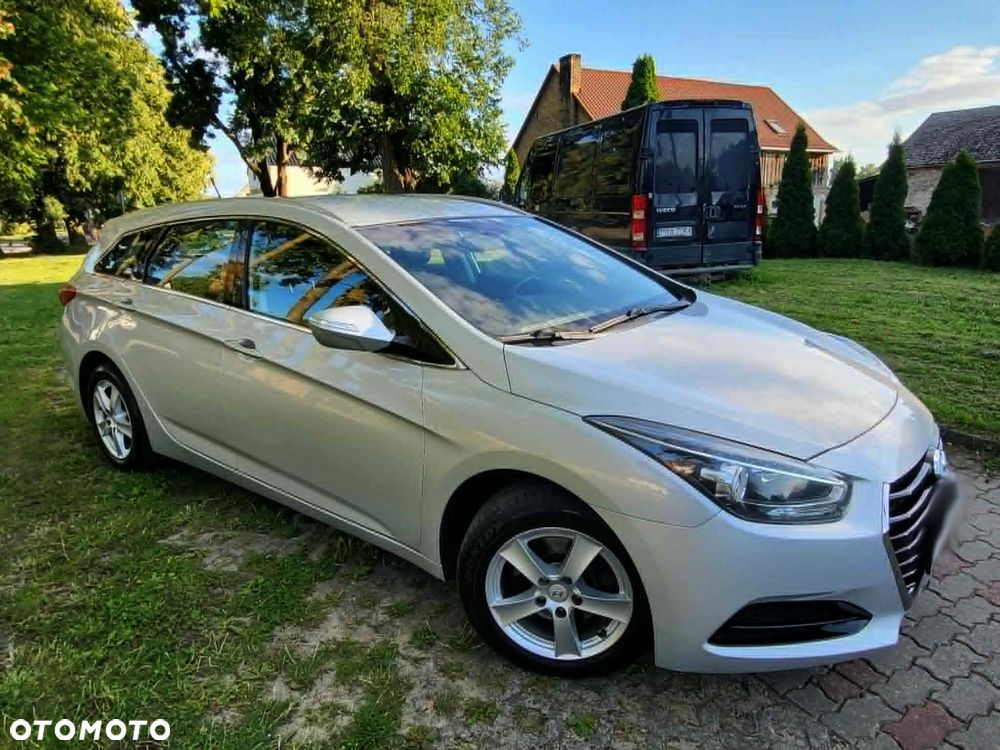 Hyundai i40 Kombi blue 1.6 Classic - 13