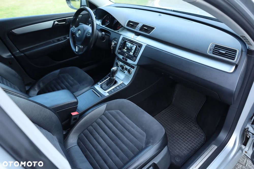Volkswagen Passat 2.0 TDI 4Mot Highline DSG - 15