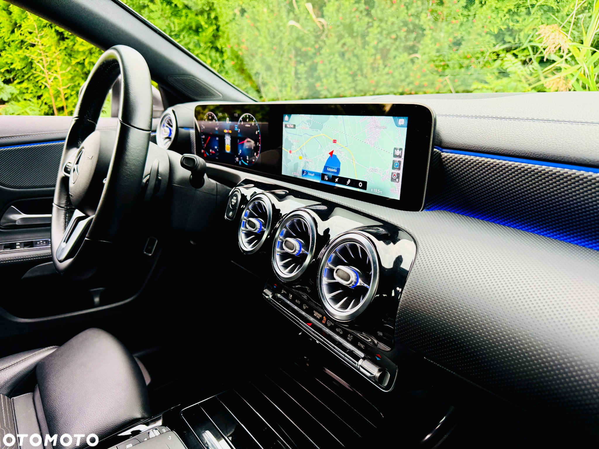 Mercedes-Benz CLA - 36
