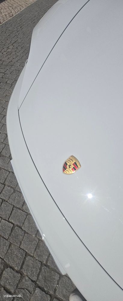 Porsche Taycan Standard - 9