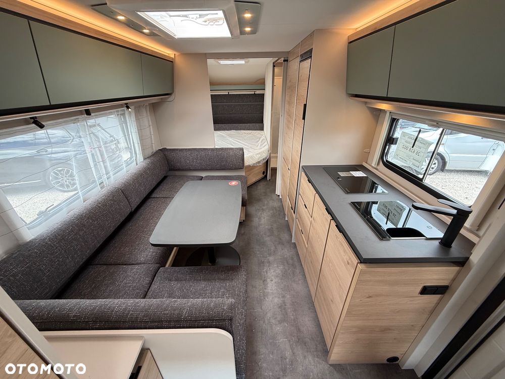 Dethleffs Camper 560 FMK - 9