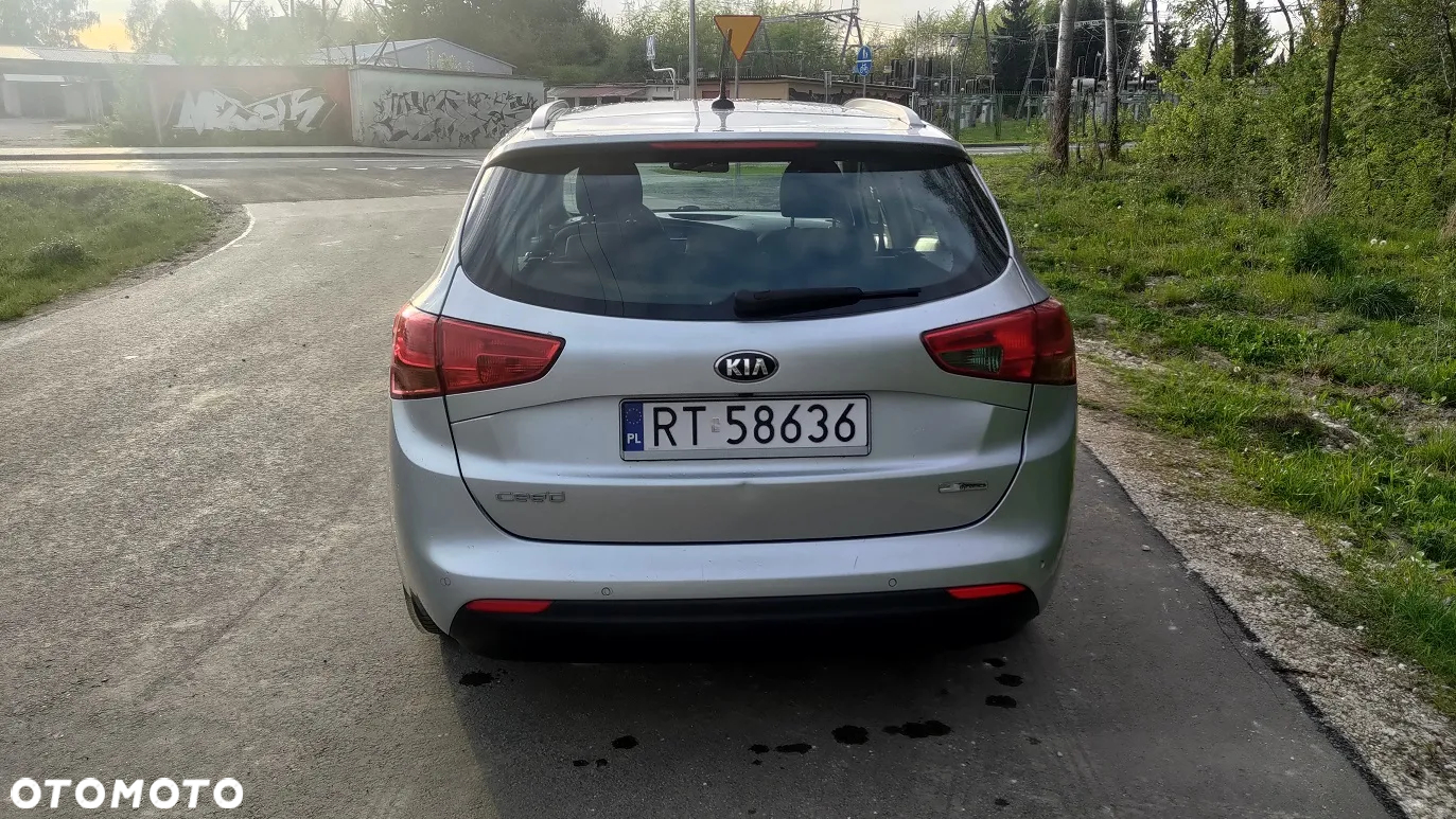 Kia Ceed SW 1.0 T-GDI 120 OPF Vision - 4