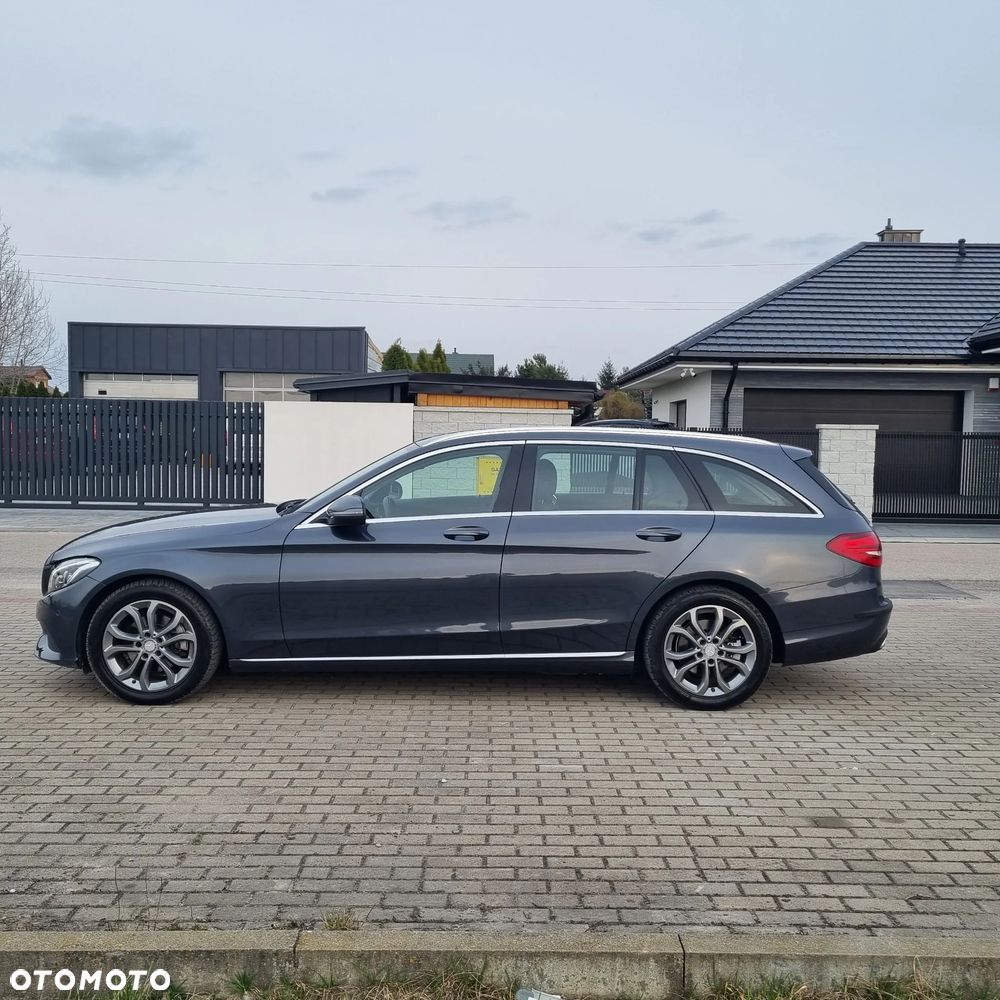 Mercedes-Benz Klasa C 220 CDI Elegance - 4