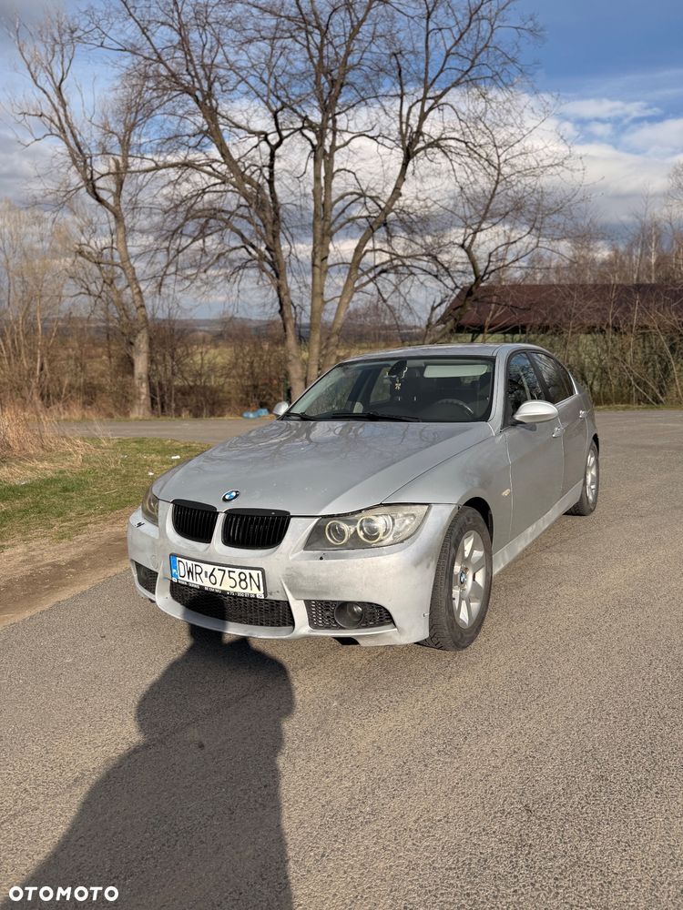 BMW Seria 3 325i - 1