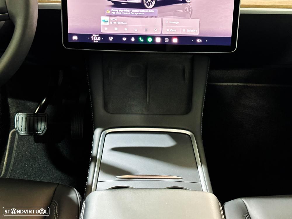 Tesla Model Y Long Range Dual Motor AWD - 23