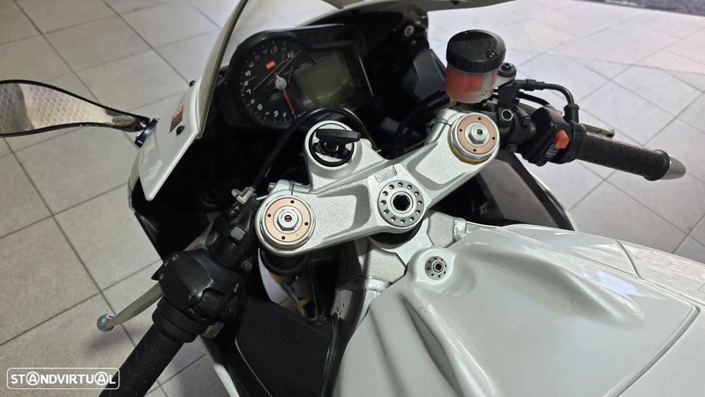 Aprilia RSV 4 R APRC (1 Dono) - 18