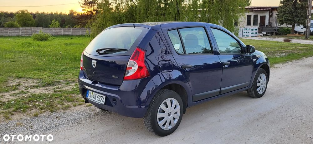 Dacia Sandero 1.2 16V Laureate - 4
