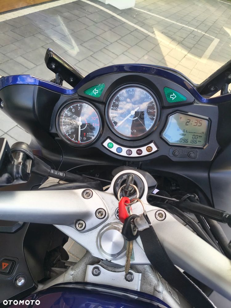 Yamaha FJR - 17
