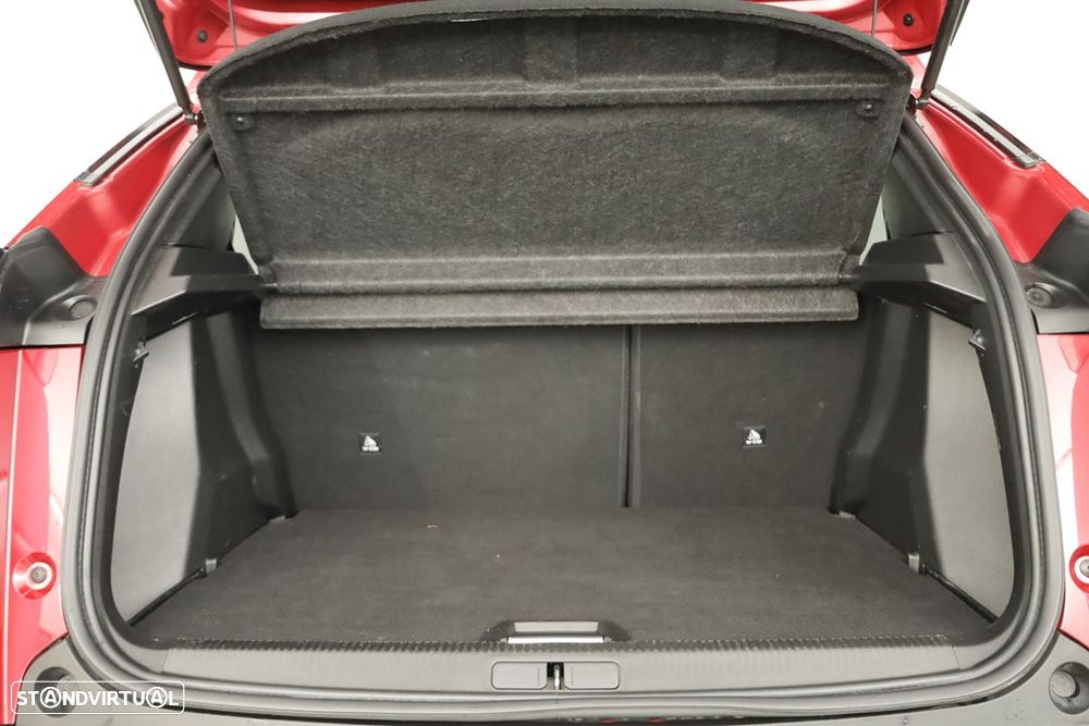 Peugeot 2008 1.2 PureTech Allure - 24