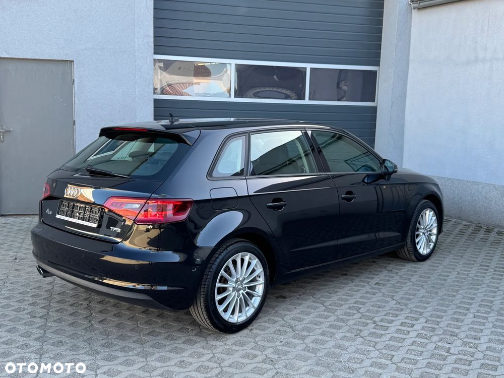 Audi A3 Sportback 1.4 TFSI cylinder on demand S tronic Attraction - 4