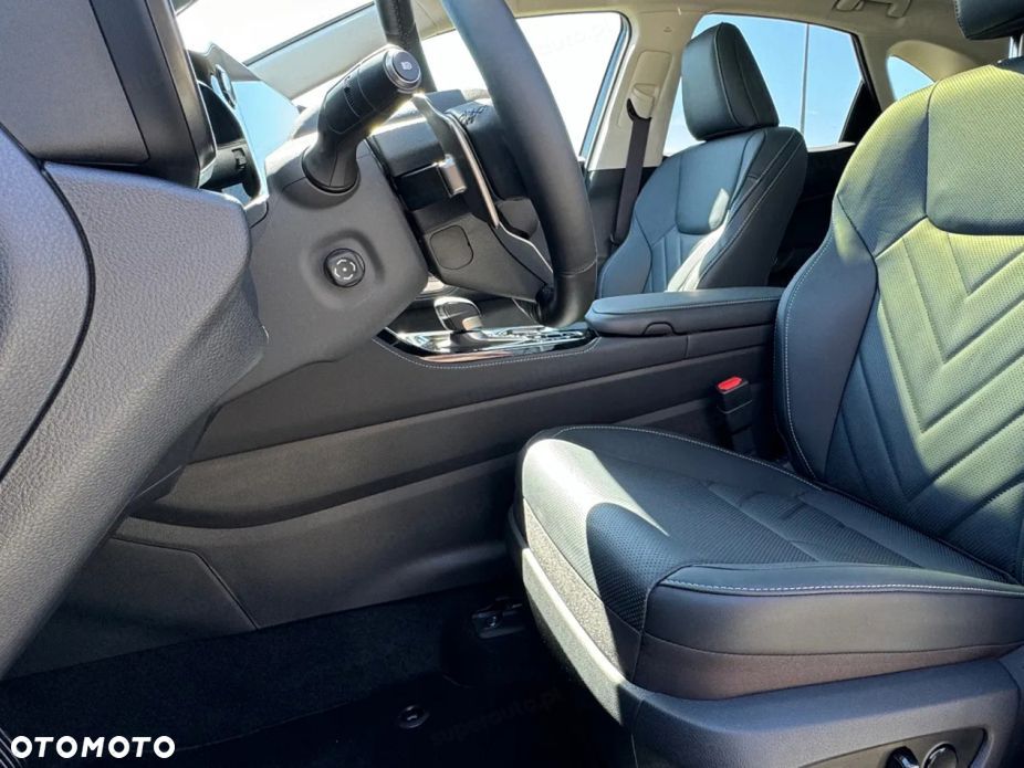 Lexus NX - 10
