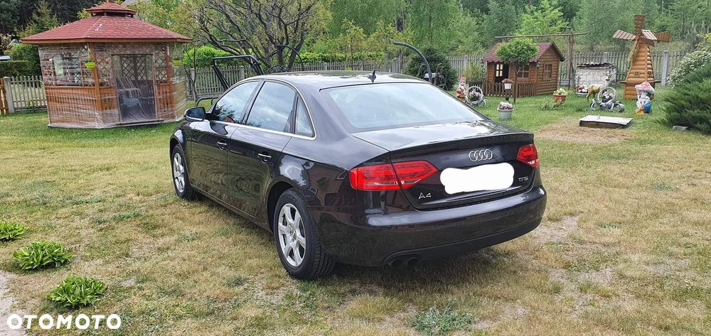 Audi A4 Limousine - 5