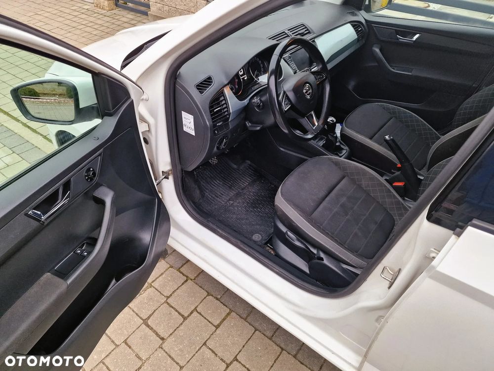 Skoda Fabia 1.0 TSI Ambition - 25