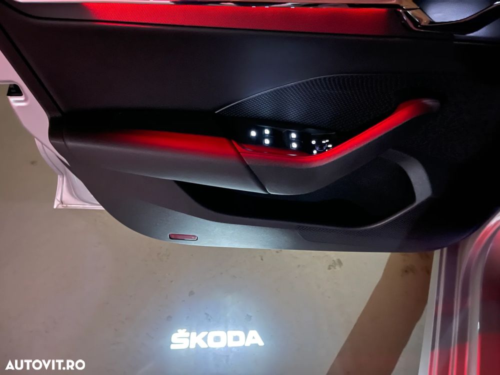 Skoda Octavia 2.0 TDI DSG Style - 25